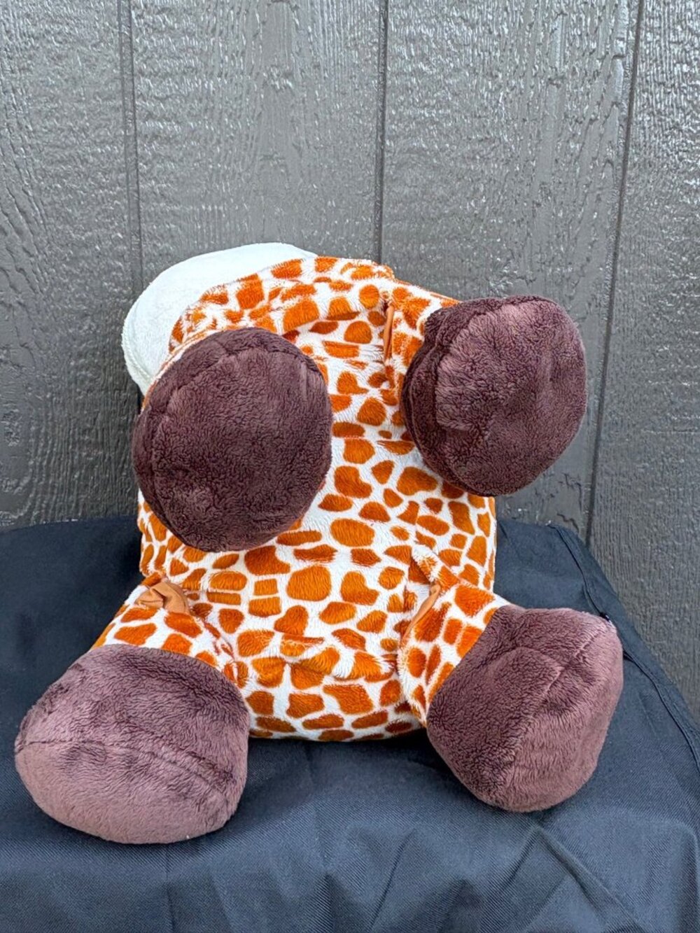 Stuffies Sky The Giraffe Plush Toy Stuffed Animal Plush Hidden Pockets 22" 2011 - Picture 9 of 11